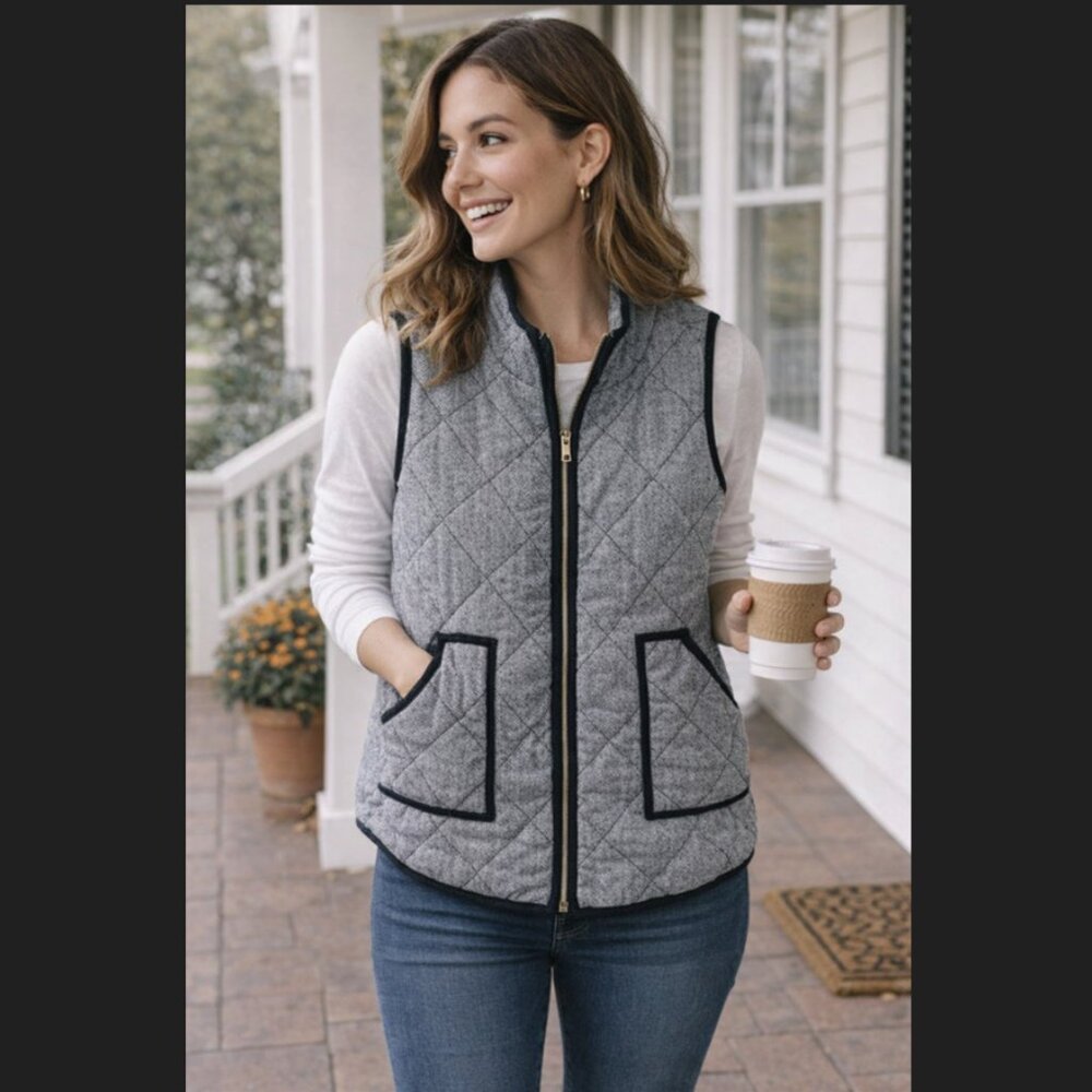 41 Hawthorne Houndstooth Quilted Black and White Vest